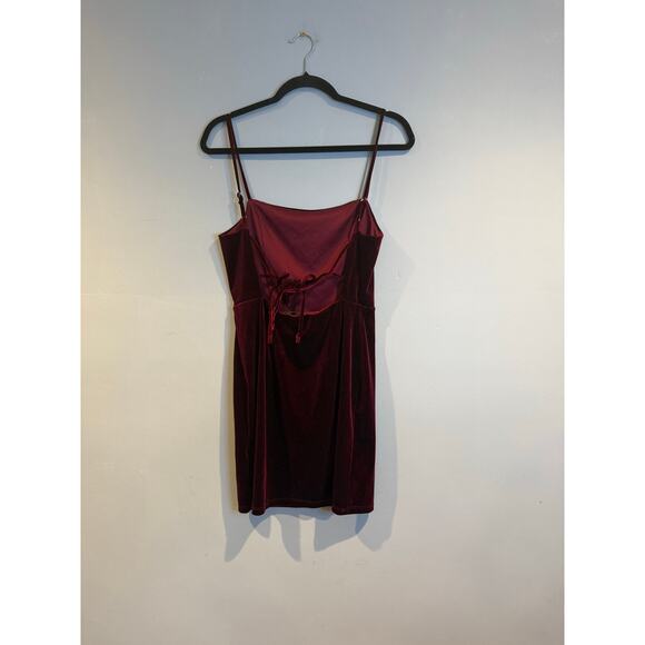 Urban Outfitters Velvet Bodycon Mini Dress Burgundy Size M - Picture 2 of 5